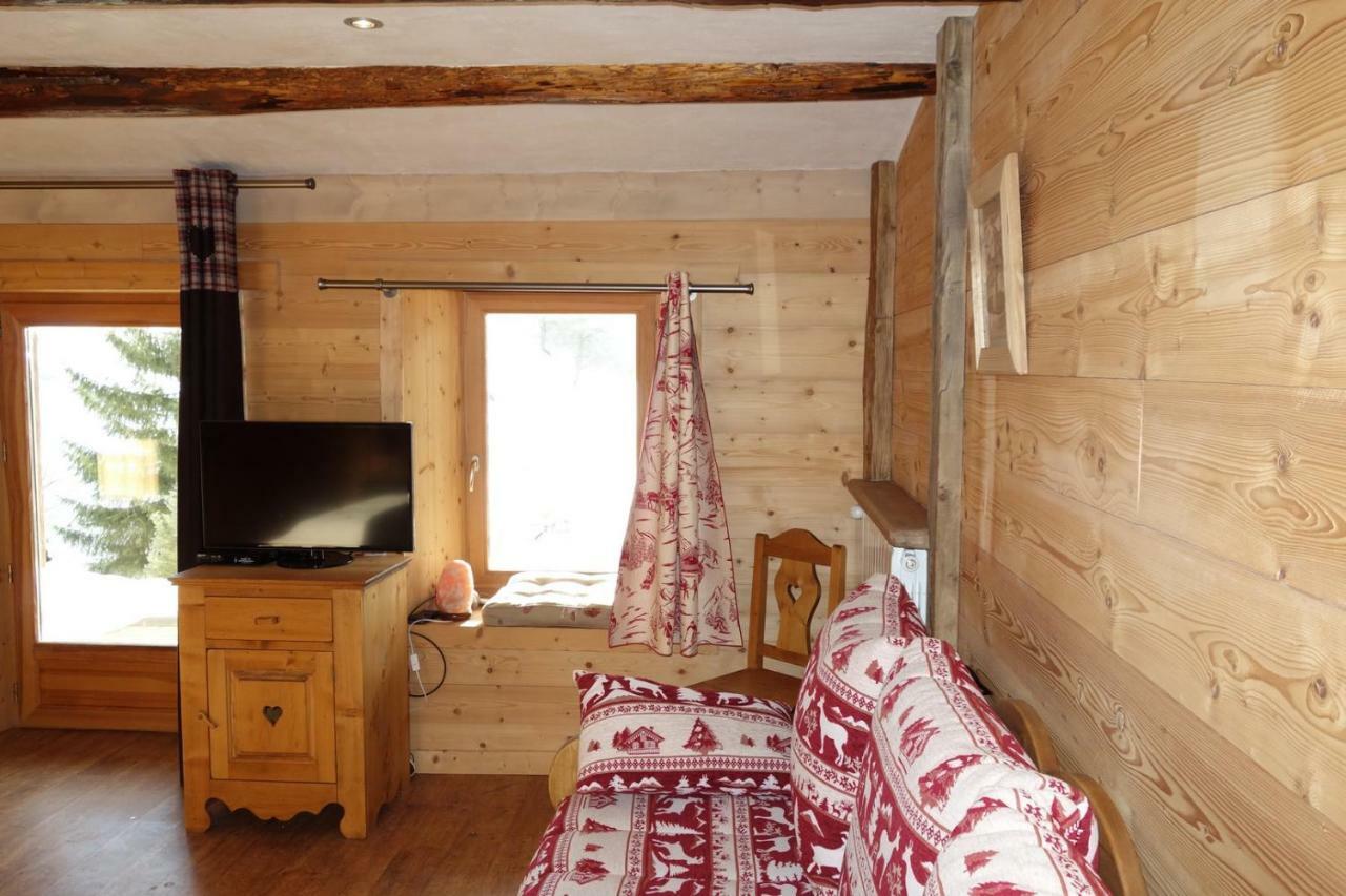 Villard-sur-Doron La Chambre Du Moulin المظهر الخارجي الصورة