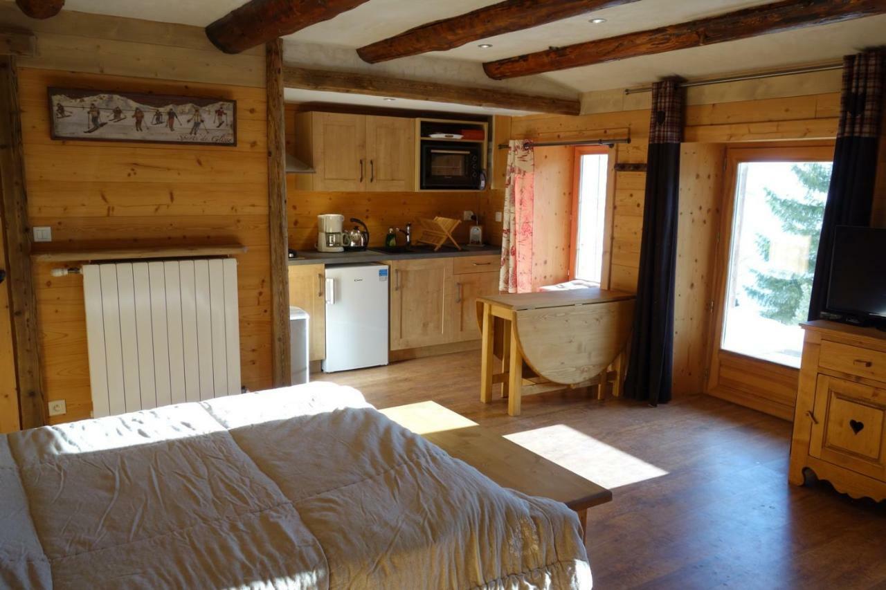 Villard-sur-Doron La Chambre Du Moulin المظهر الخارجي الصورة